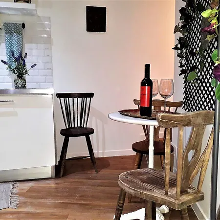 Apartment The Alfama - Cozy Alfama Studio In The Heart Of Lisbon