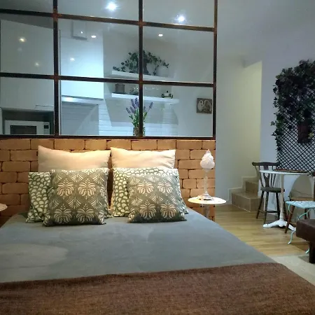 The Alfama - Cozy Alfama Studio In The Heart Of Apartment Lisbon